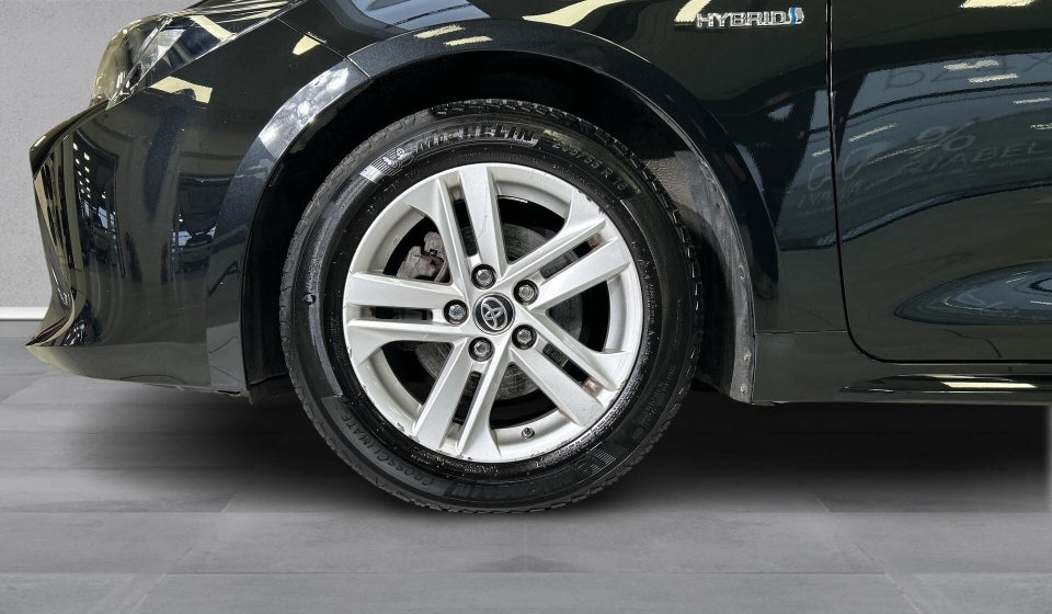 Toyota Corolla 1,8 Hybrid H3 Smart Touring Sports MDS 5d
