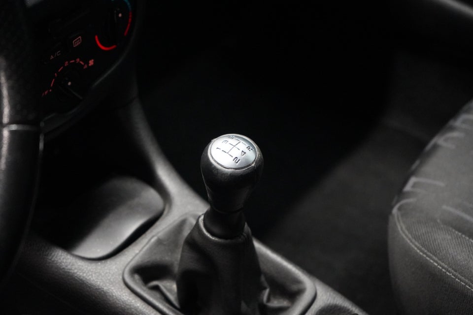 Peugeot 206 1,6 Edition S SW 5d