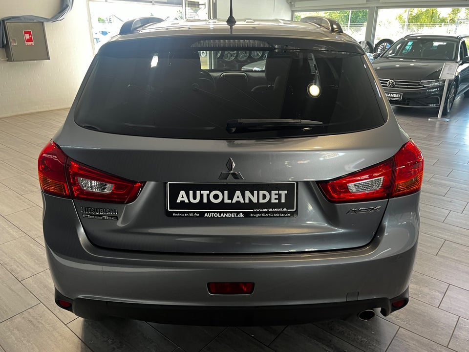 Mitsubishi ASX 1,6 Invite 5d