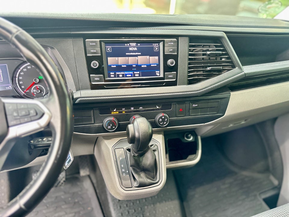 VW Transporter 2,0 TDi 150 Kassevogn DSG lang