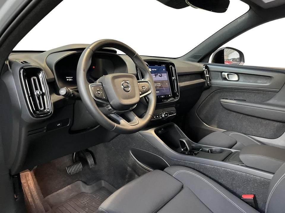 Volvo EX40 Extended Range Plus 5d