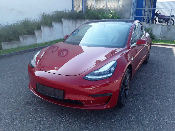 Tesla Model 3 Performance AWD 4d