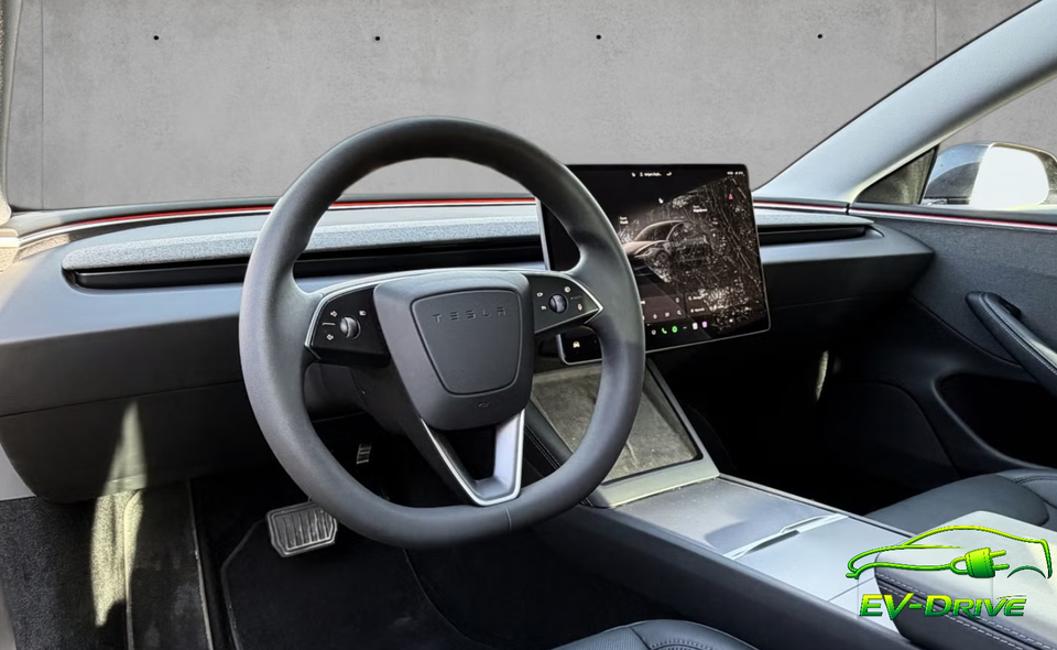 Tesla Model 3 RWD 4d