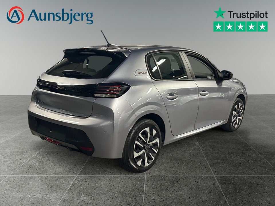 Peugeot e-208 50 Style 5d