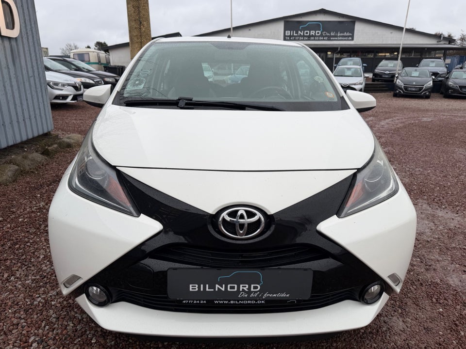 Toyota Aygo 1,0 VVT-i x-touch 5d