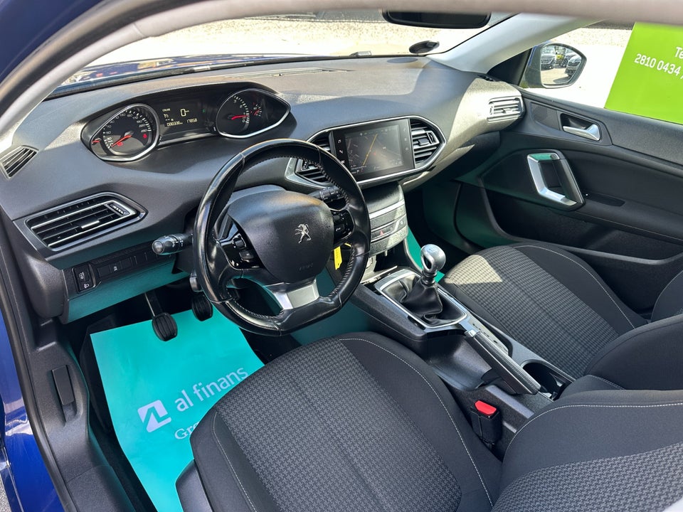 Peugeot 308 1,2 e-THP 130 Selection Sky SW 5d