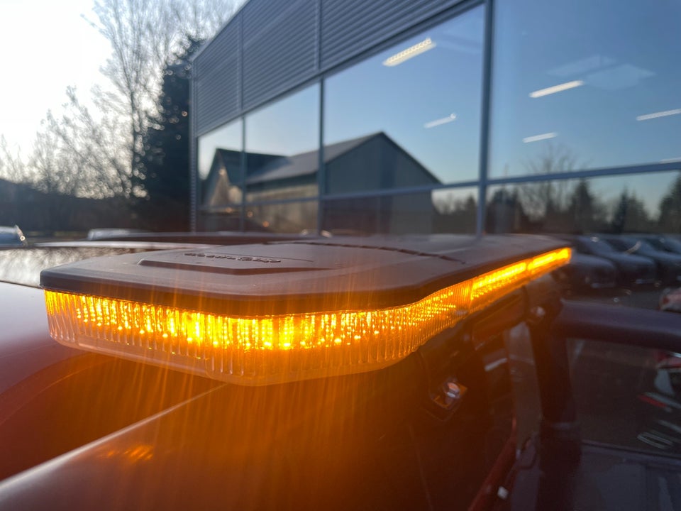 Isuzu D-Max 1,9 TD 163 Crew Cab Exclusive aut. 4d