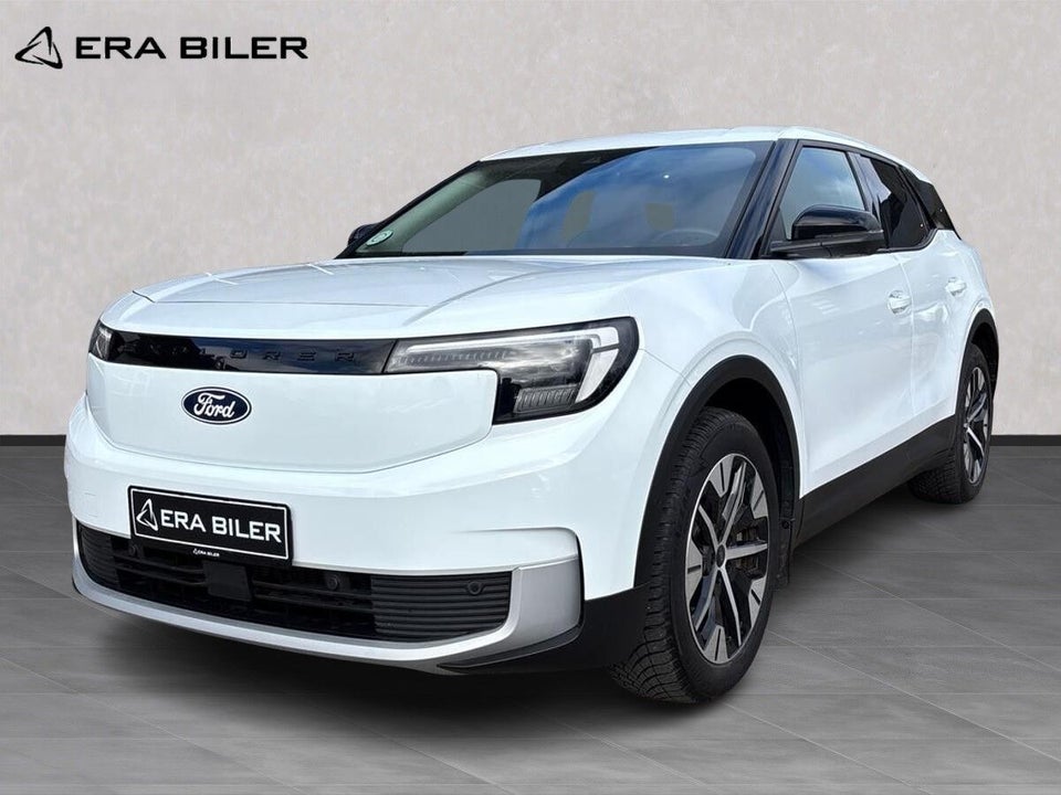 Ford Explorer 79 Select Extended Range AWD 5d