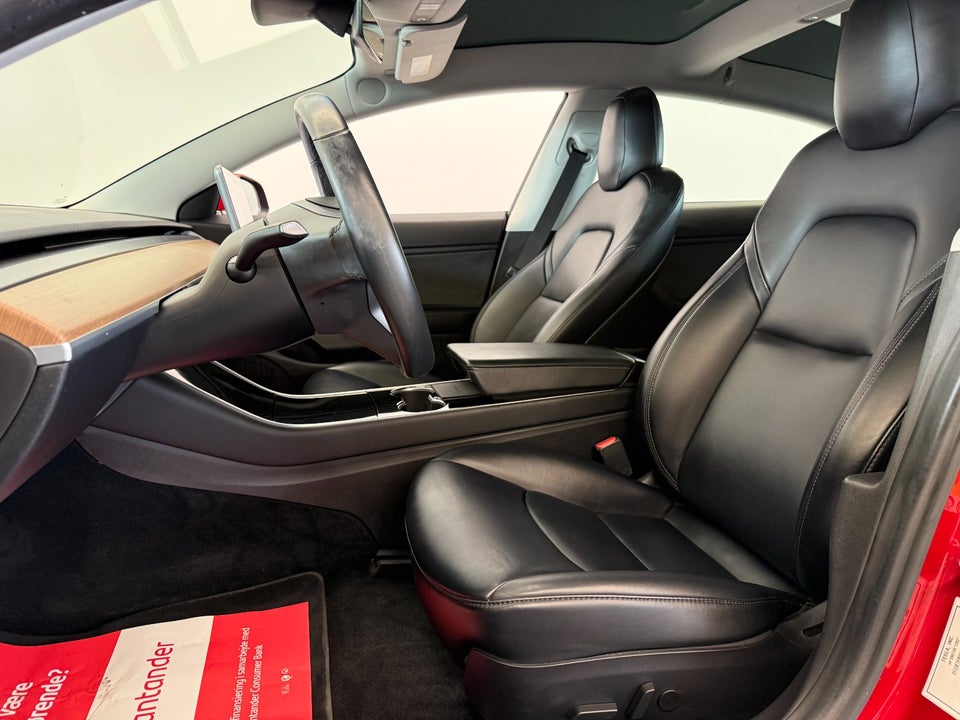 Tesla Model 3 Long Range AWD 4d
