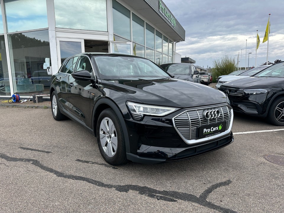 Audi e-tron 50 quattro 5d