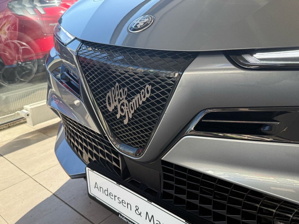 Alfa Romeo Junior Elettrica Core 5d