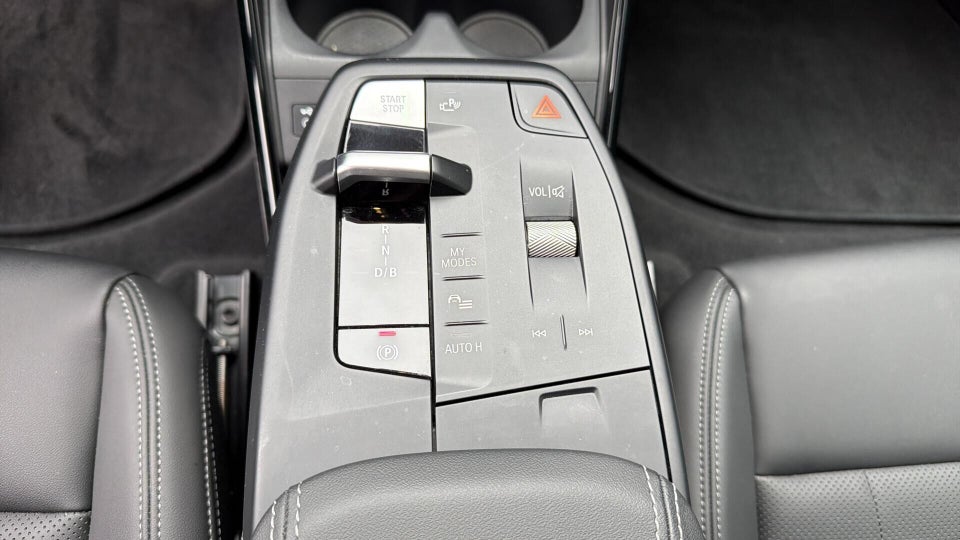 BMW iX1 xDrive30 X-Line 5d