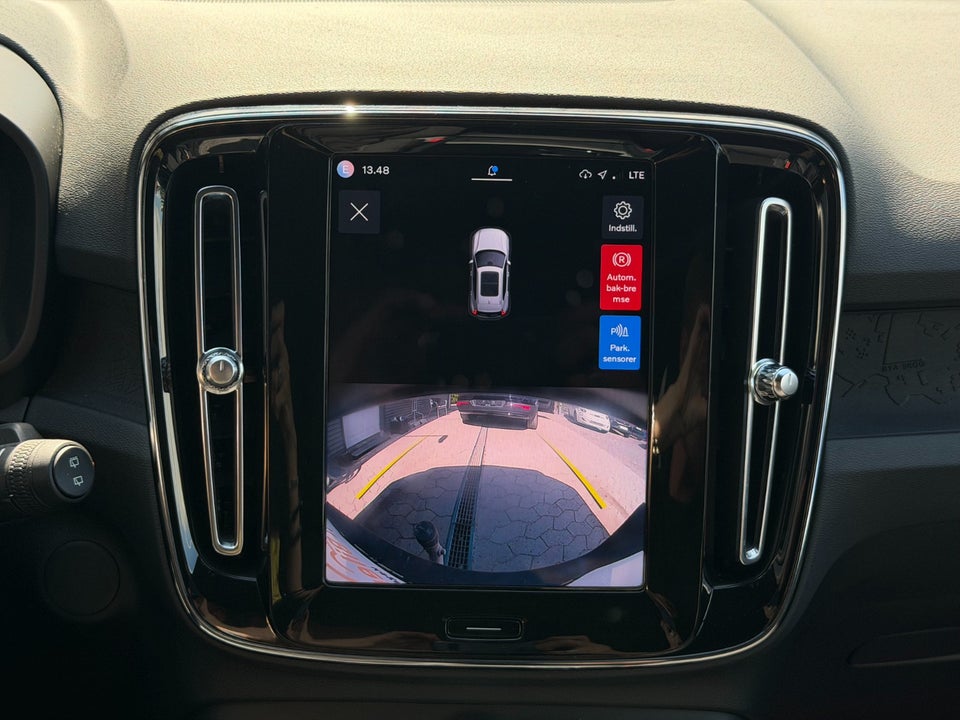 Volvo XC40 ReCharge Core 5d