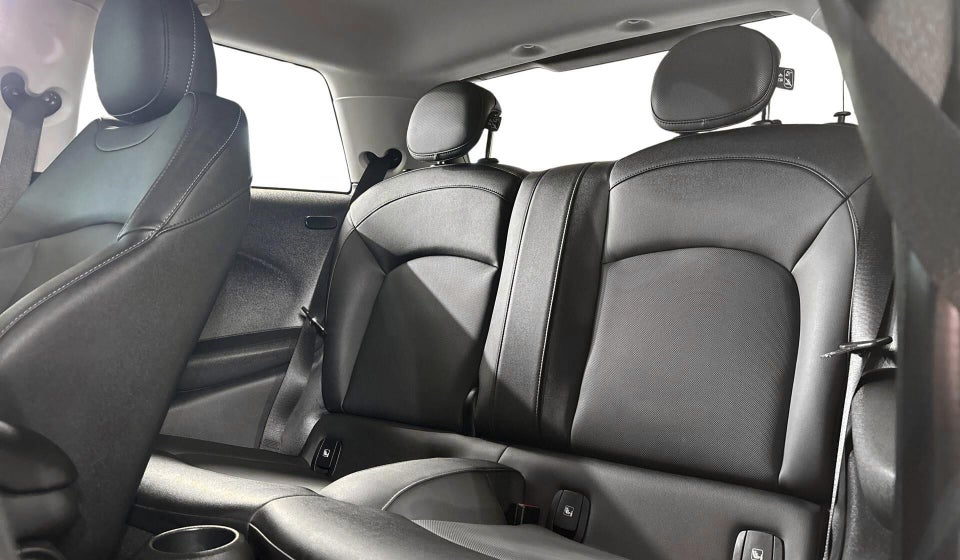 MINI Cooper SE Classic Trim 3d