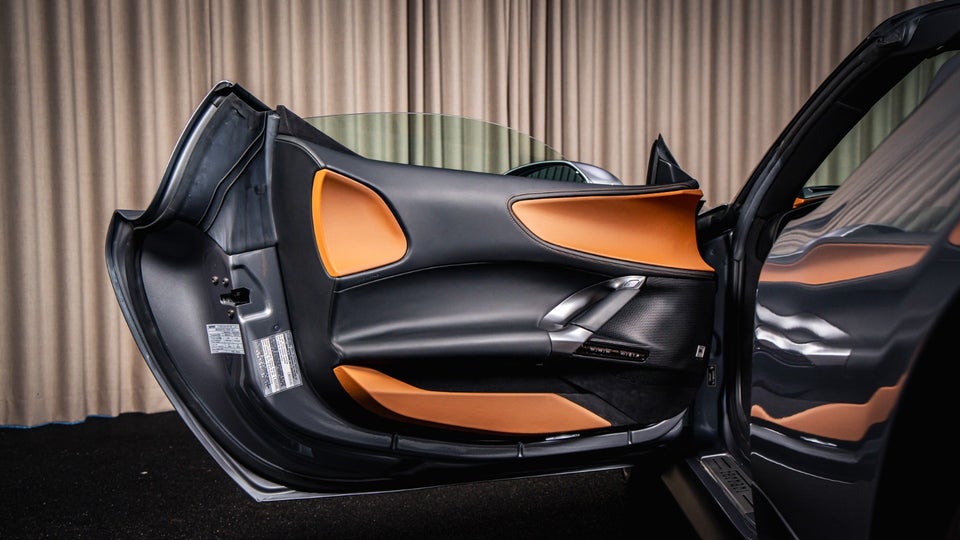 Ferrari SF90 Spider 4,0 DCT 2d