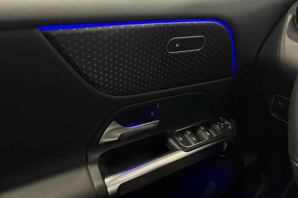 Mercedes EQB300 Progressive 4Matic 5d