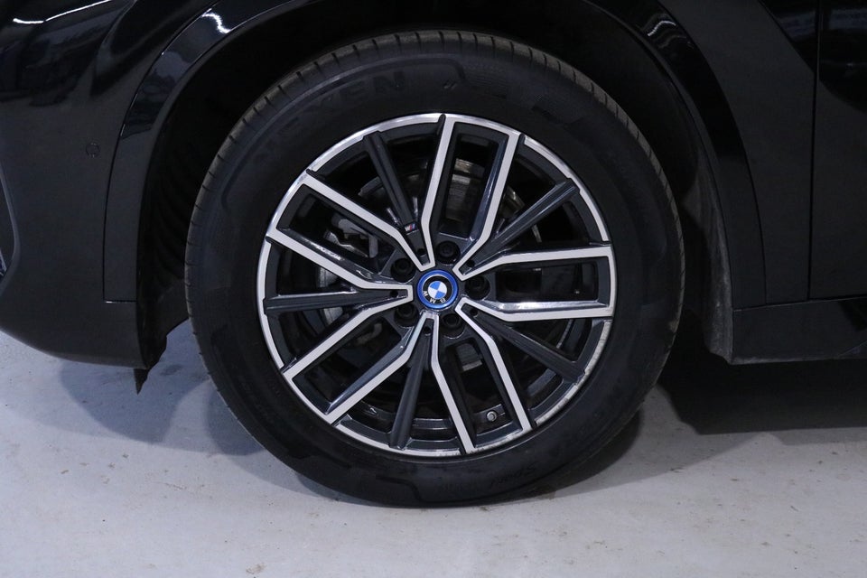 BMW iX1 eDrive20 M-Sport 5d