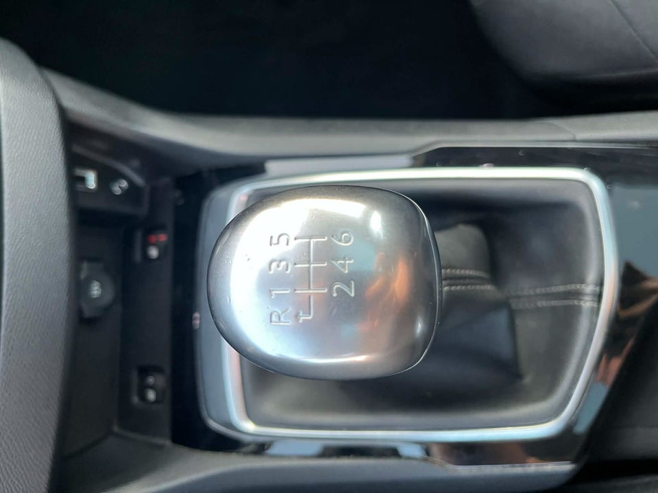 Peugeot 308 1,6 e-HDi 115 Businessline SW 5d