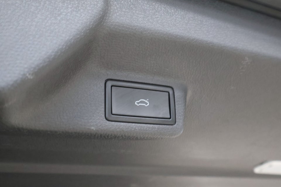 VW ID.Buzz 77 Pro SWB 5d