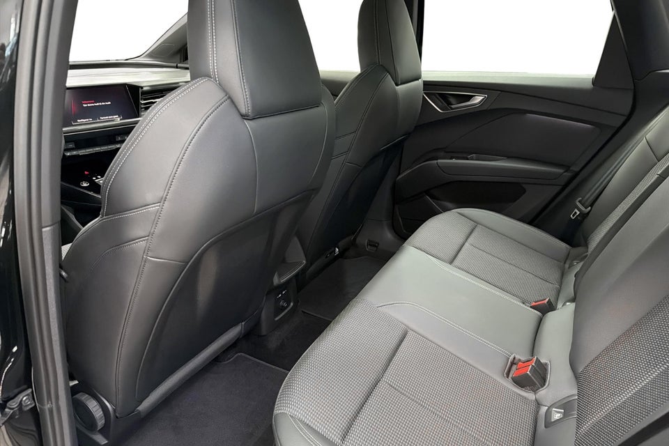 Audi Q4 e-tron 45 S-line Edition 5d
