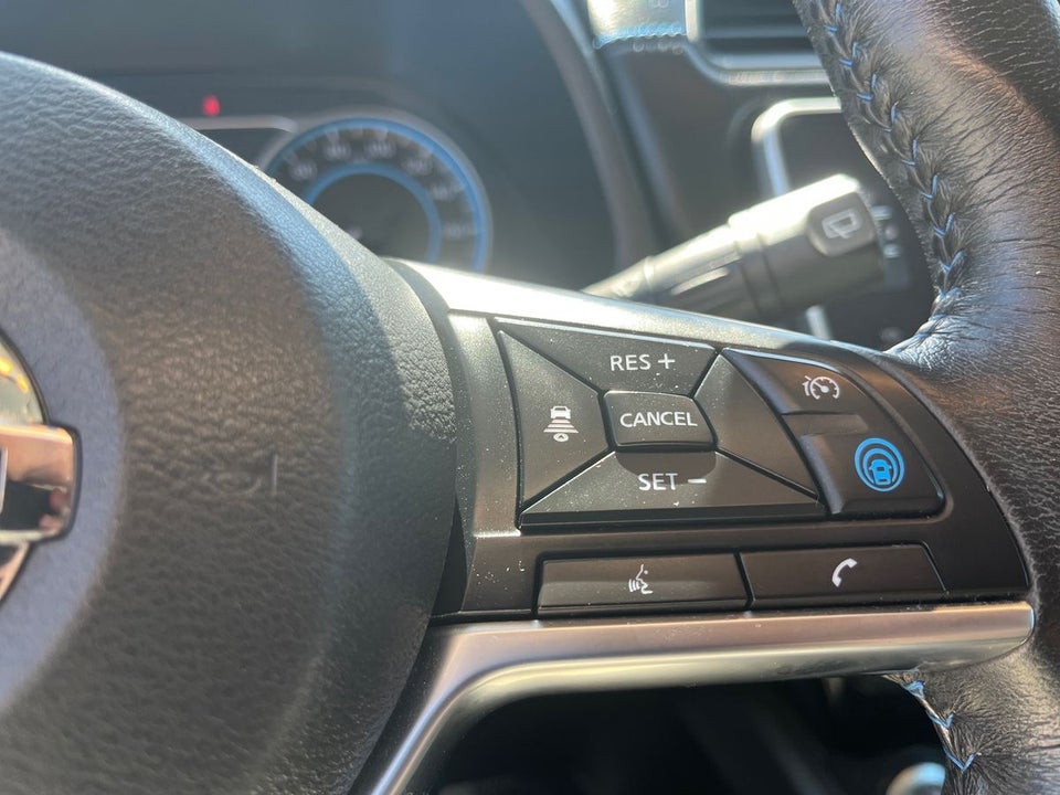 Nissan Leaf 40 Tekna 5d