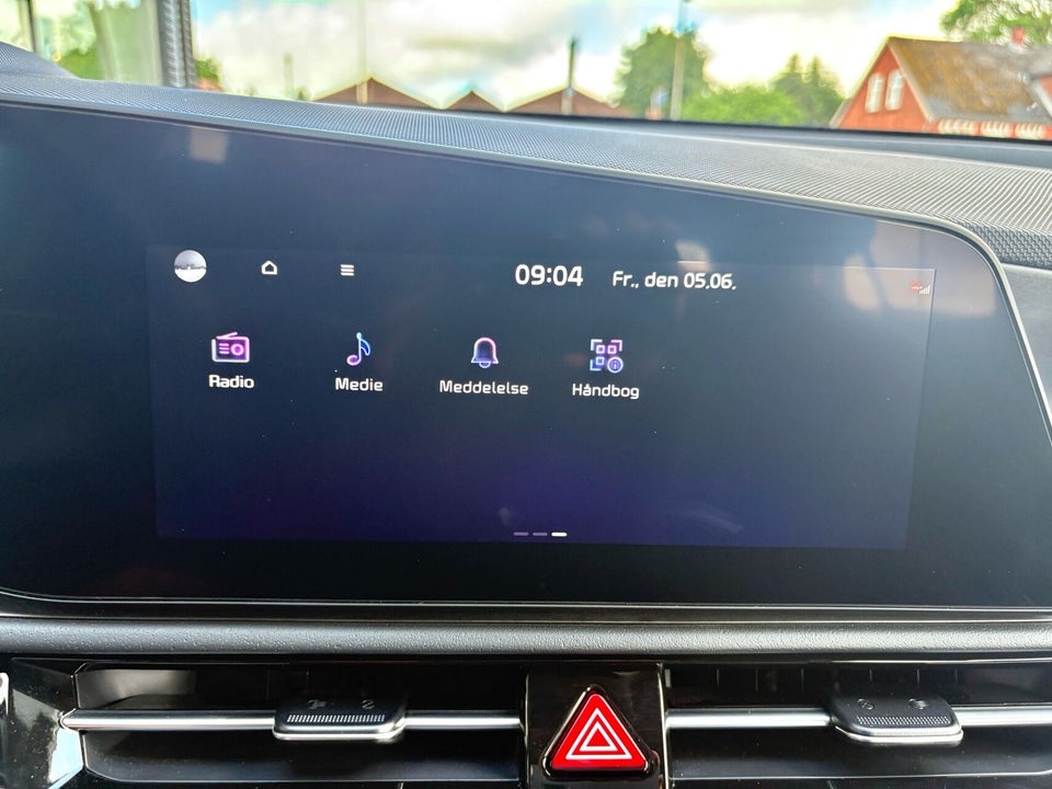 Kia Niro 64 EV Access Plus 5d