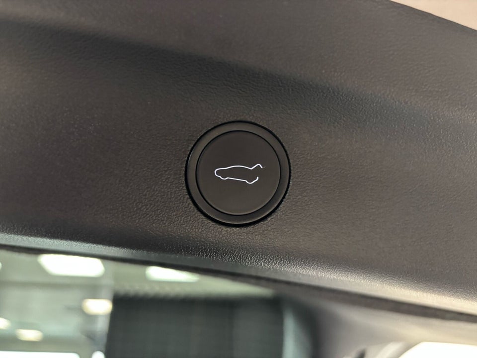 Tesla Model Y RWD 5d