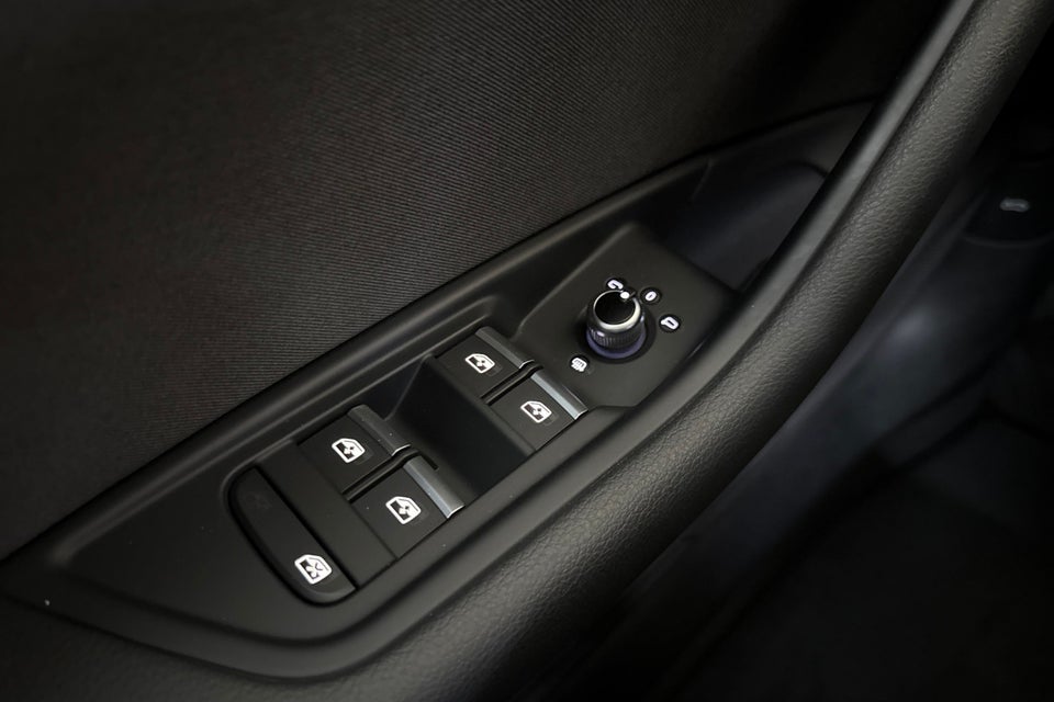 Audi A4 40 TFSi Sport Prestige Tour Avant S-tr. 5d