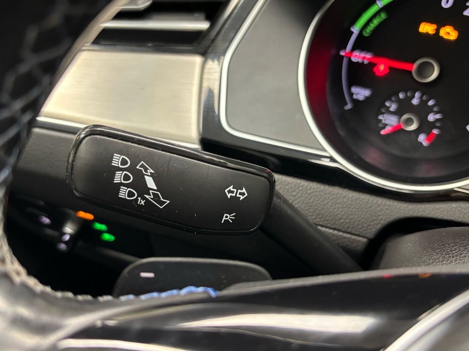 VW Passat 1,4 GTE Variant DSG 5d