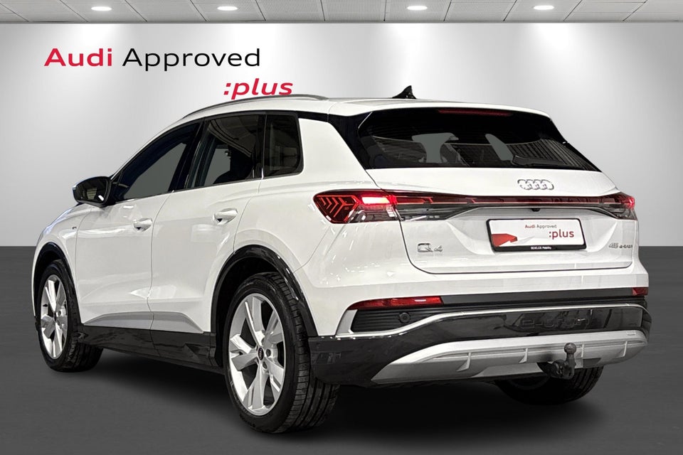 Audi Q4 e-tron 45 S-line 5d
