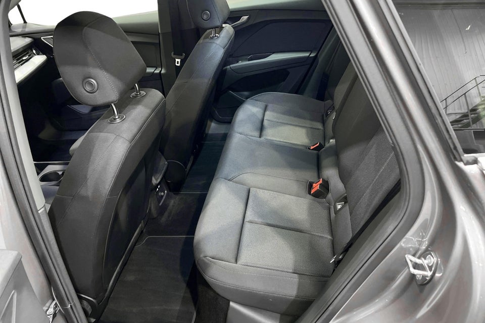 Audi Q4 e-tron 40 Progress 5d