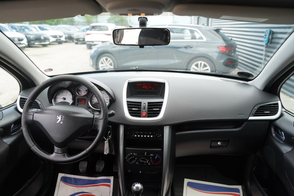 Peugeot 207 1,6 VTi S16 5d
