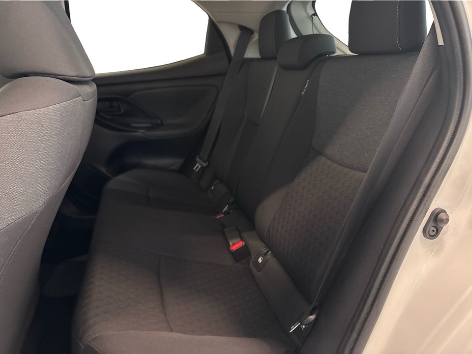 Toyota Yaris 1,5 Active 5d