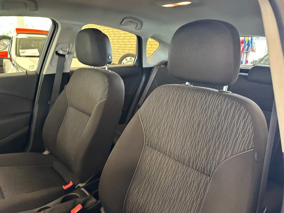Opel Astra 1,4 T 140 Enjoy 5d
