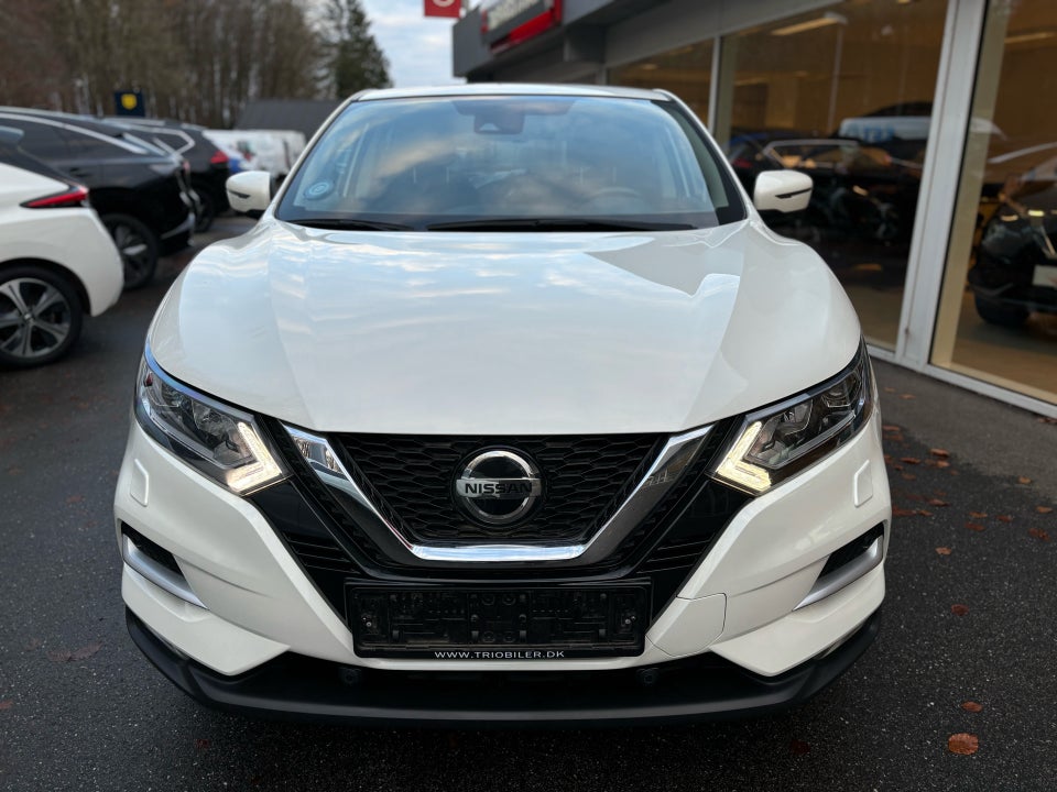 Nissan Qashqai 1,3 Dig-T 140 N-Connecta 5d