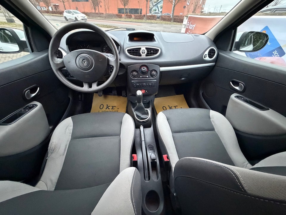 Renault Clio III 1,5 dCi 75 Expression 5d
