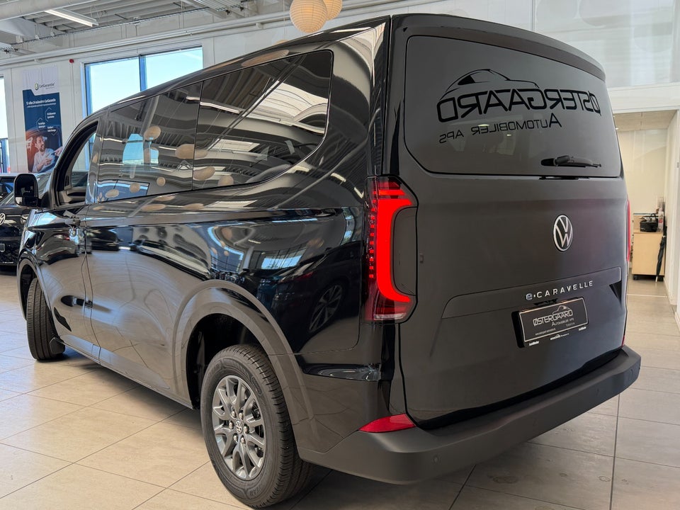 VW e-Caravelle 64 Basis SWB