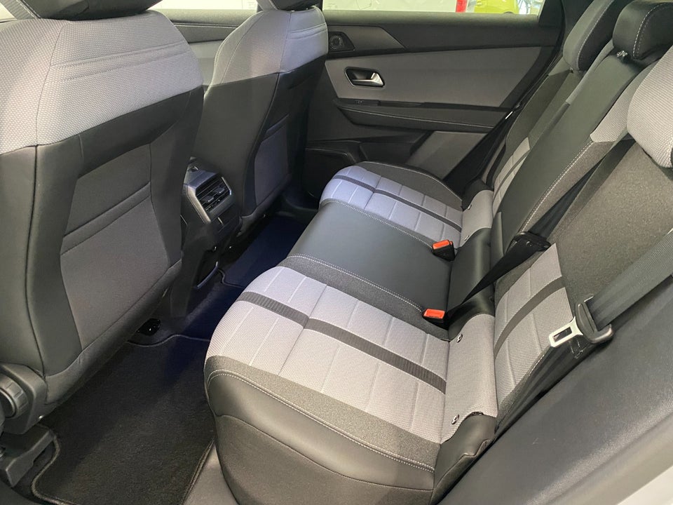 Opel Grandland-e 73 GS Ltd. 5d