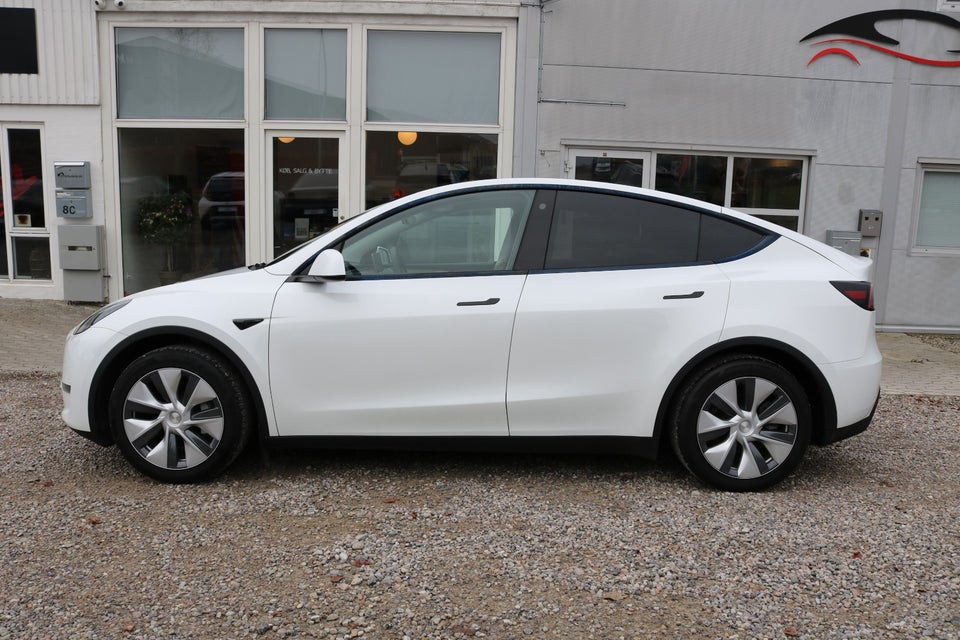 Tesla Model Y Long Range AWD 5d