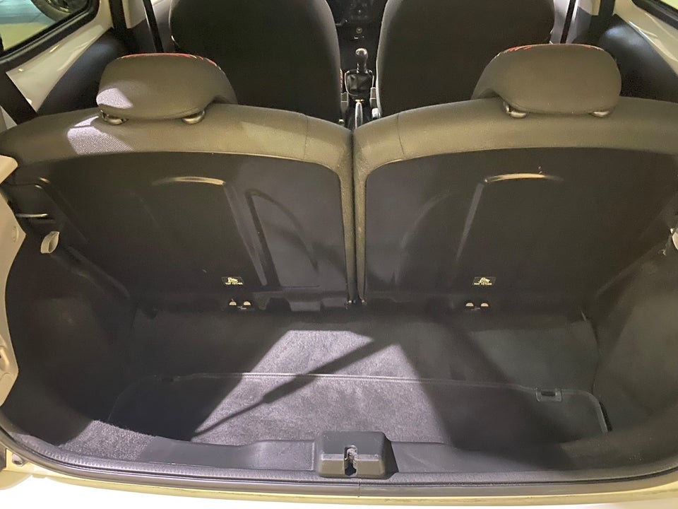 Citroën C1 1,0 VTi Shine 5d