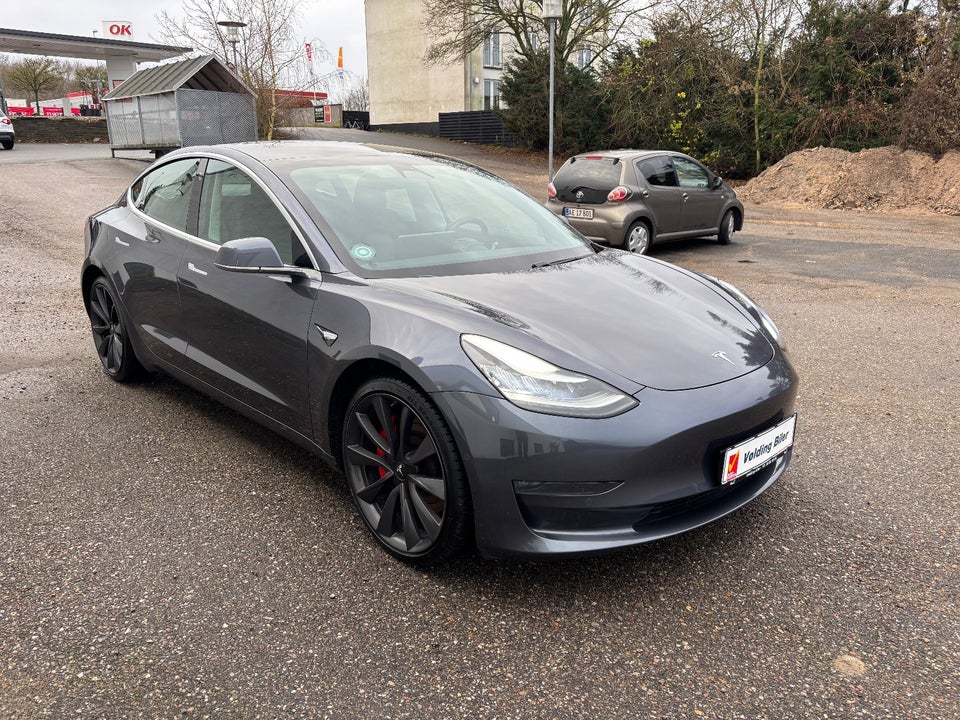 Tesla Model 3 Performance AWD 4d