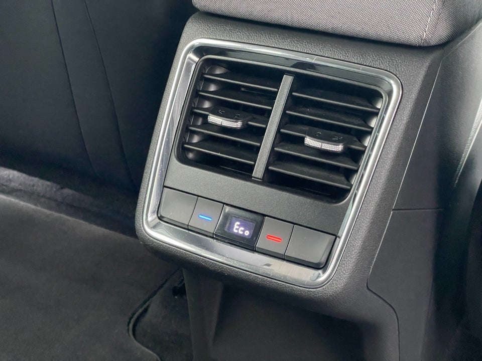 Skoda Enyaq 60 iV Loft 5d