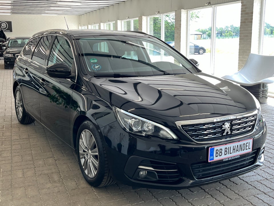 Peugeot 308 1,6 BlueHDi 120 Allure Sky SW 5d