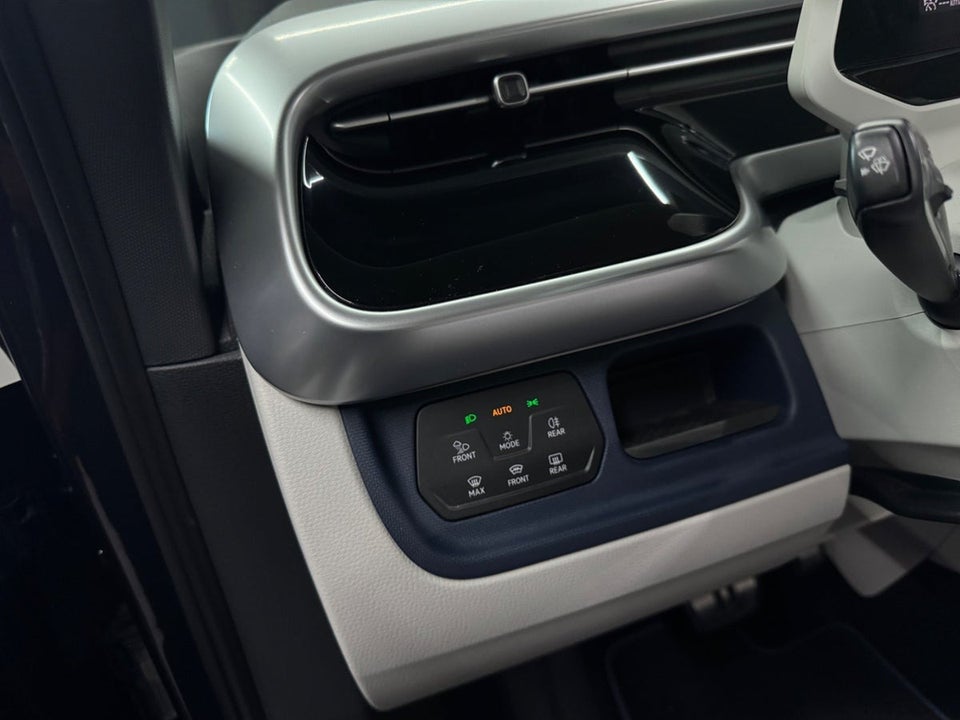 VW ID.Buzz 77 Pro SWB 5d