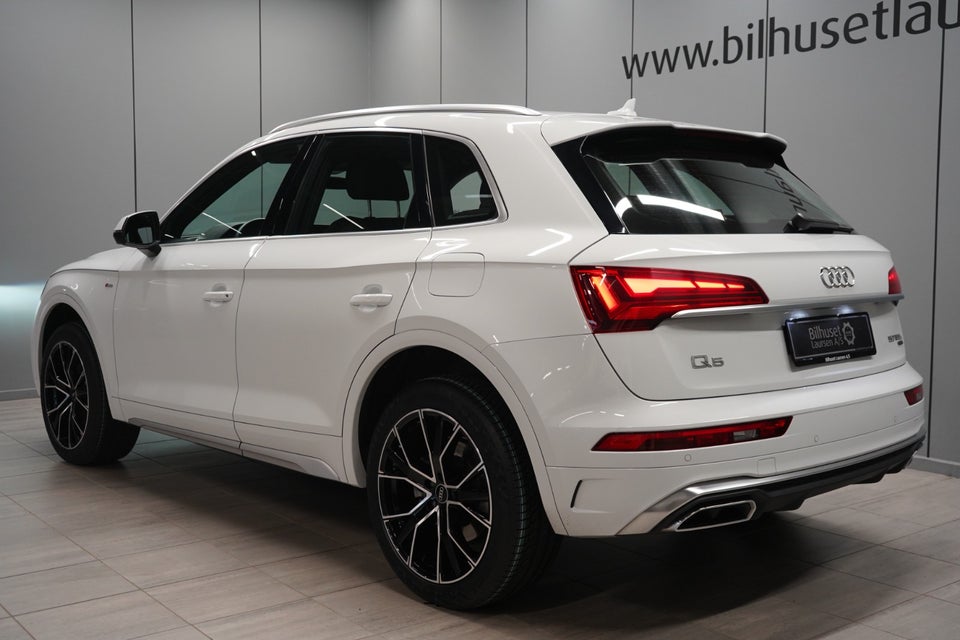 Audi Q5 50 TFSi e S-line quattro S-tr. 5d