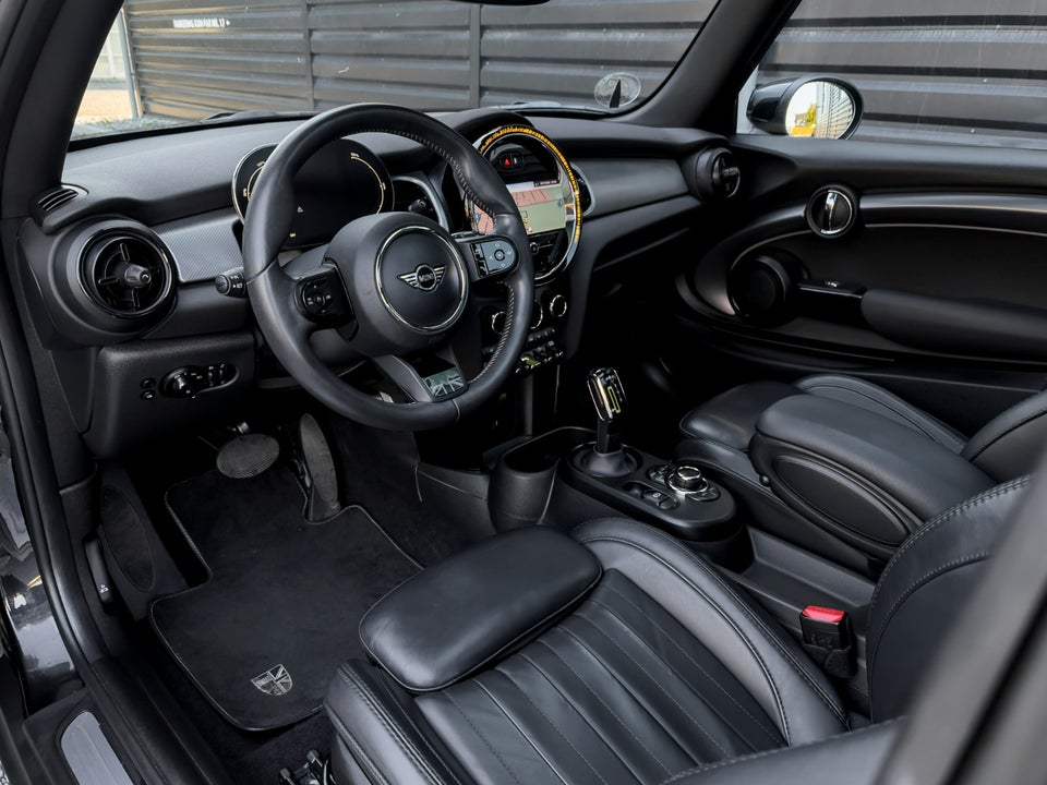 MINI Cooper SE Younique Trim 3d