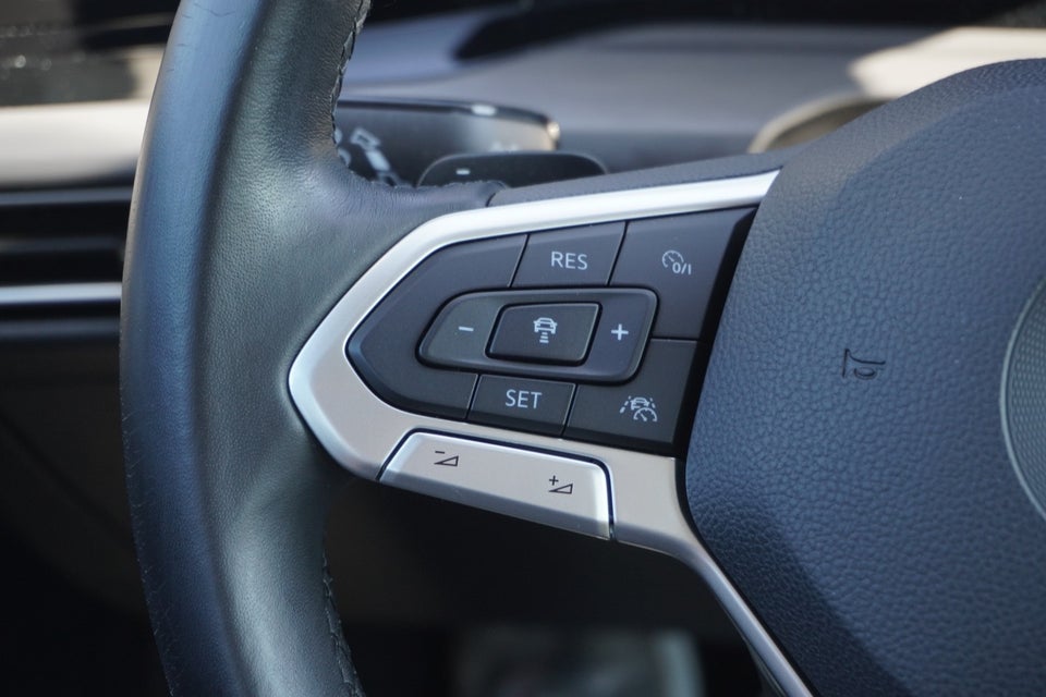VW Golf VIII 1,4 eHybrid DSG 5d