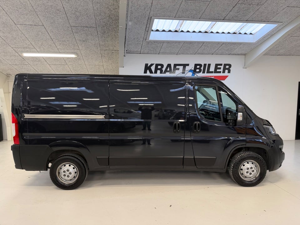Peugeot Boxer 333 2,2 BlueHDi 140 L2H1 Premium