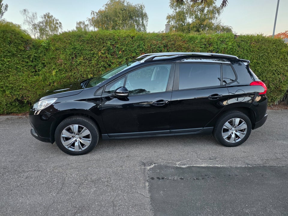 Peugeot 2008 1,2 VTi 82 Active 5d