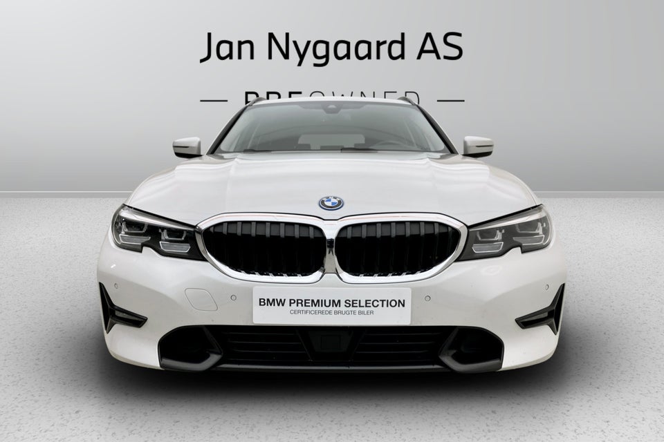 BMW 330e 2,0 Touring Sport Line aut. 5d